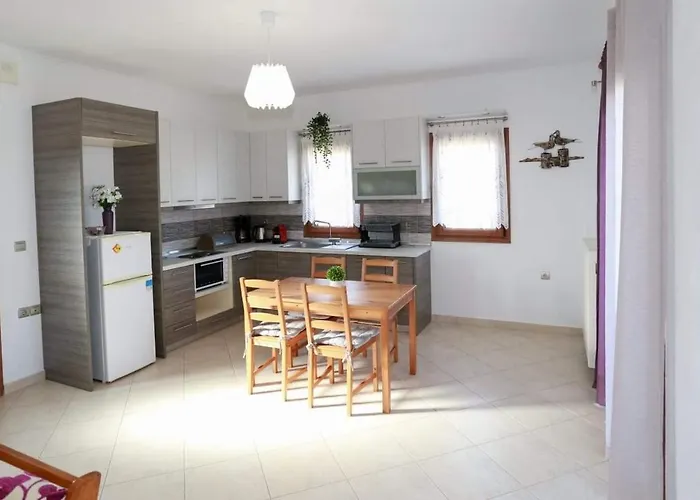 Nikiti View Apartment